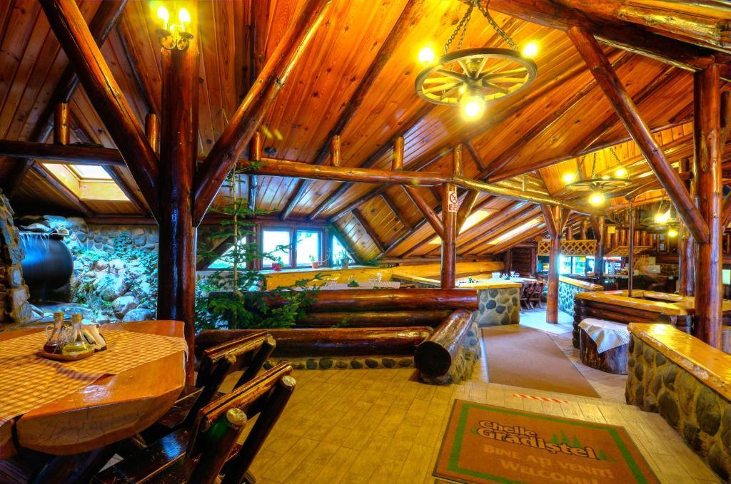 Resort Cheile Gradistei Moieciu Moeciu De Sus Δωμάτιο φωτογραφία